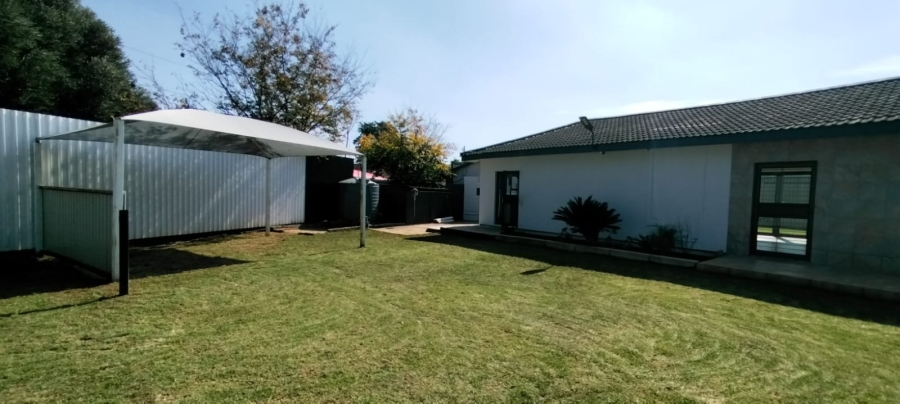 Commercial Property for Sale in Flamwood North West